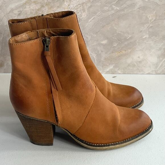 Steven Shoes - Steven Paradoxx Boots Women's Size 10 Brown Matte Leather Zip Ankle Booties